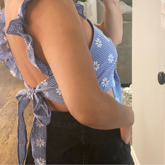 womens M/6 Crop top Daisy Print Tie Front Ruffle Trim Wide Strap blue - Picture 9 of 11